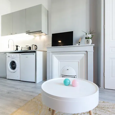 Mace Apartment *
